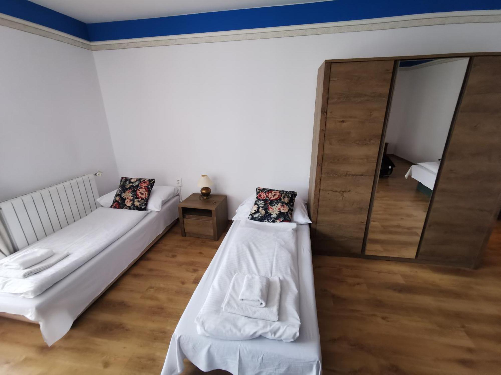 Hotel Diana Nové Mesto nad Váhom Стая снимка