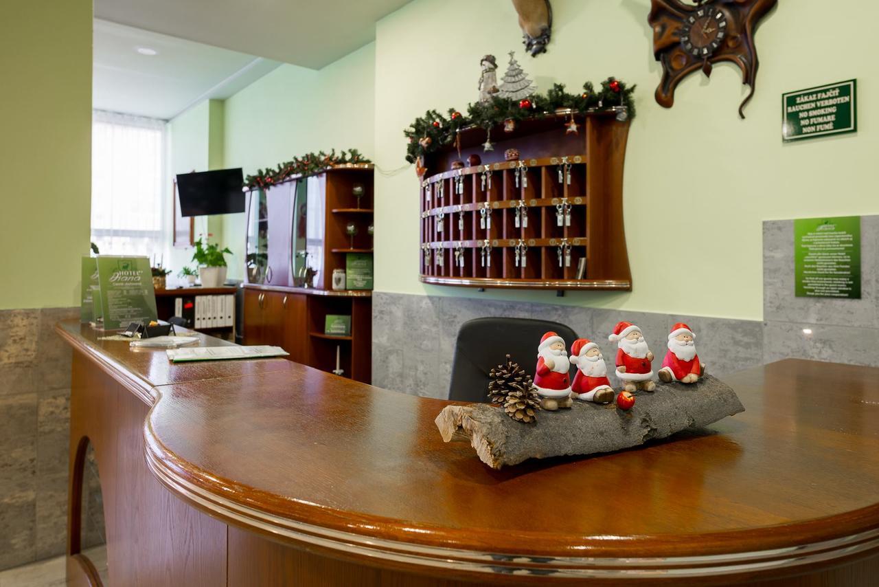 Hotel Diana Nové Mesto nad Váhom Екстериор снимка